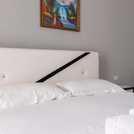 Hotel Artur2 Ksamil Kültér fotó
